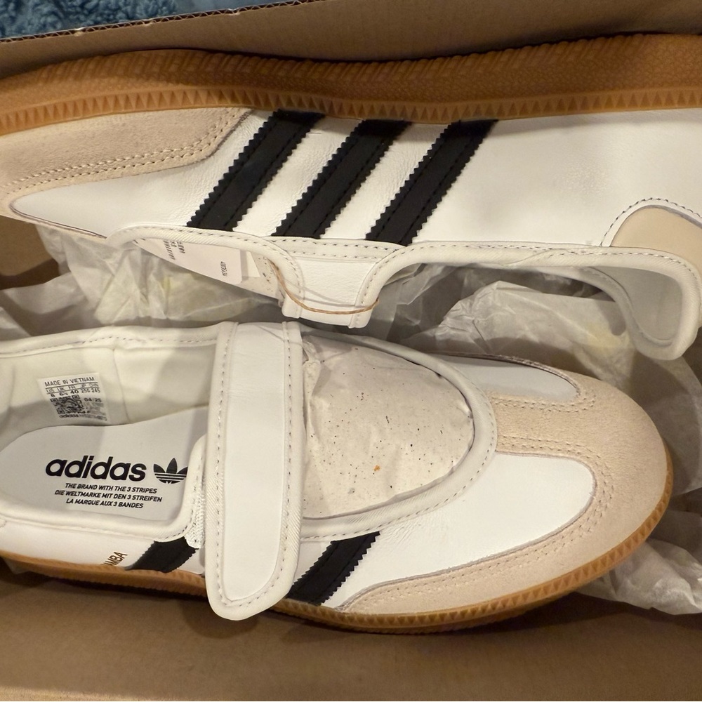Adidas Samba Jane W in White and Black